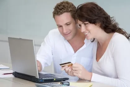 The Pros and Cons of Joint Credit Cards: Is It Right for You and Your Partner?